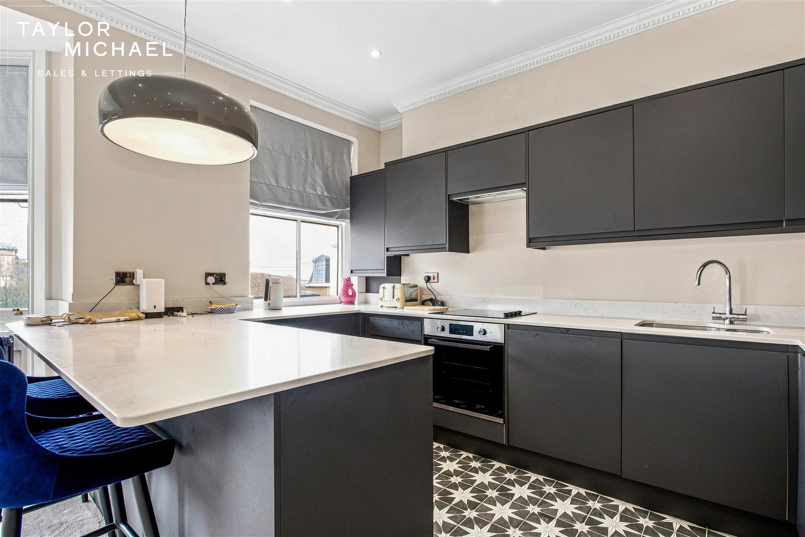 Kitchen / Living Room